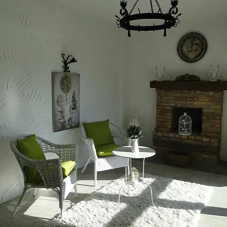 The Stone Castle Boutique Ağaçlı