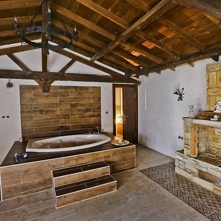 The Stone Castle Boutique 4* Ağaçlı