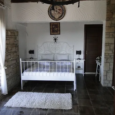 The Stone Castle Boutique 4* Ağaçlı