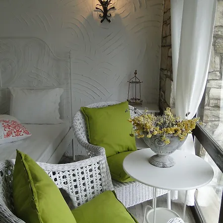 The Stone Castle Boutique Ağaçlı