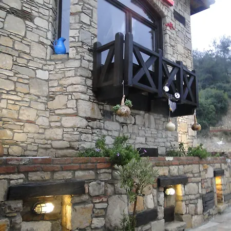 The Stone Castle Boutique Ağaçlı