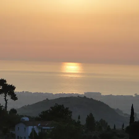 Hotel The Stone Castle Boutique