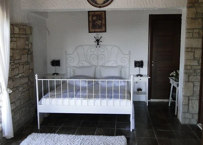 Hotel The Stone Castle Boutique 4*