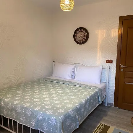 The Stone Castle Boutique Ağaçlı