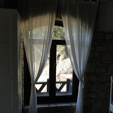 The Stone Castle Boutique 酒店